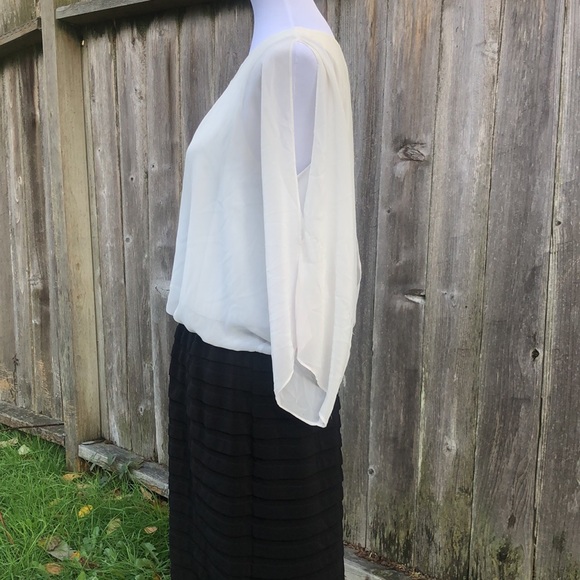 MSK Dress with Sheer Sleeves with Arm Slits. Size 14 Formal wear or Party Dress! - Picture 6 of 12